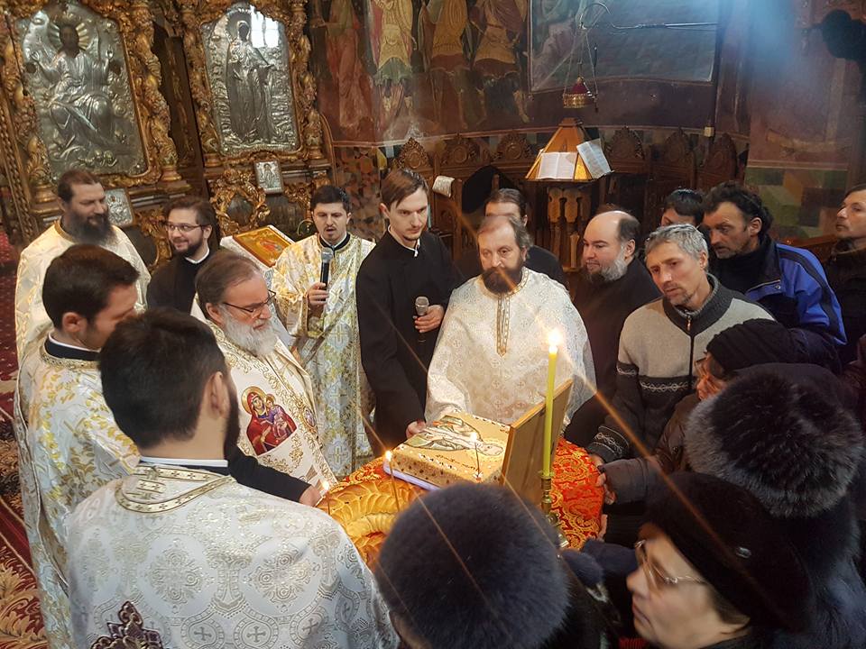 Parastas pentru Arhiepiscopul Eftimie