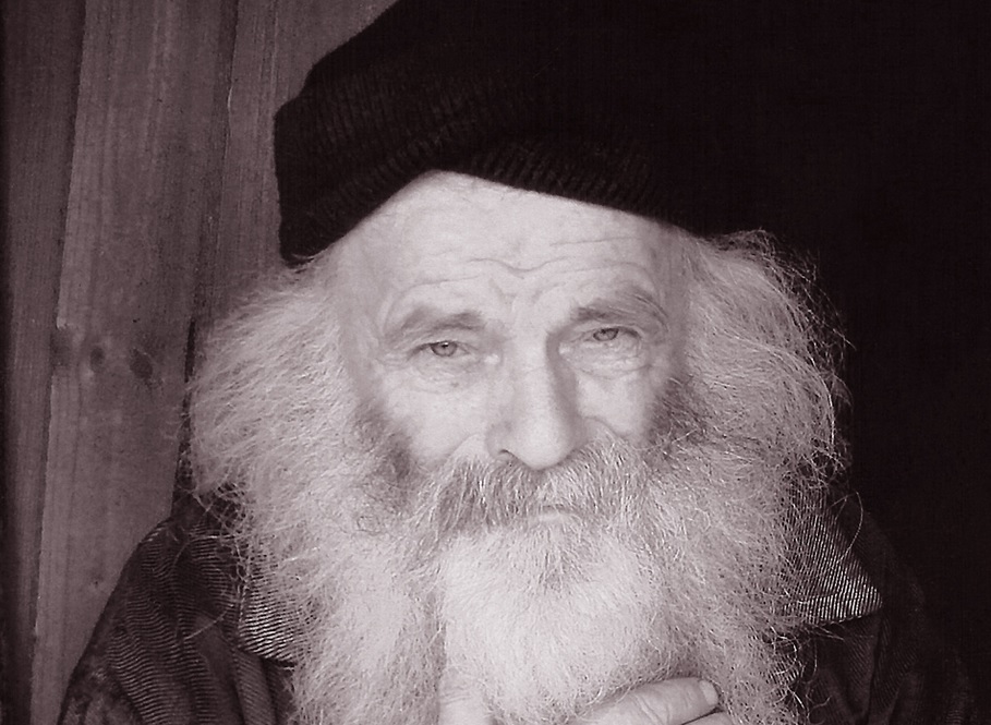 Mănăstirea Sihăstria Putnei a lansat cartea „Părintele Proclu – file de Pateric”