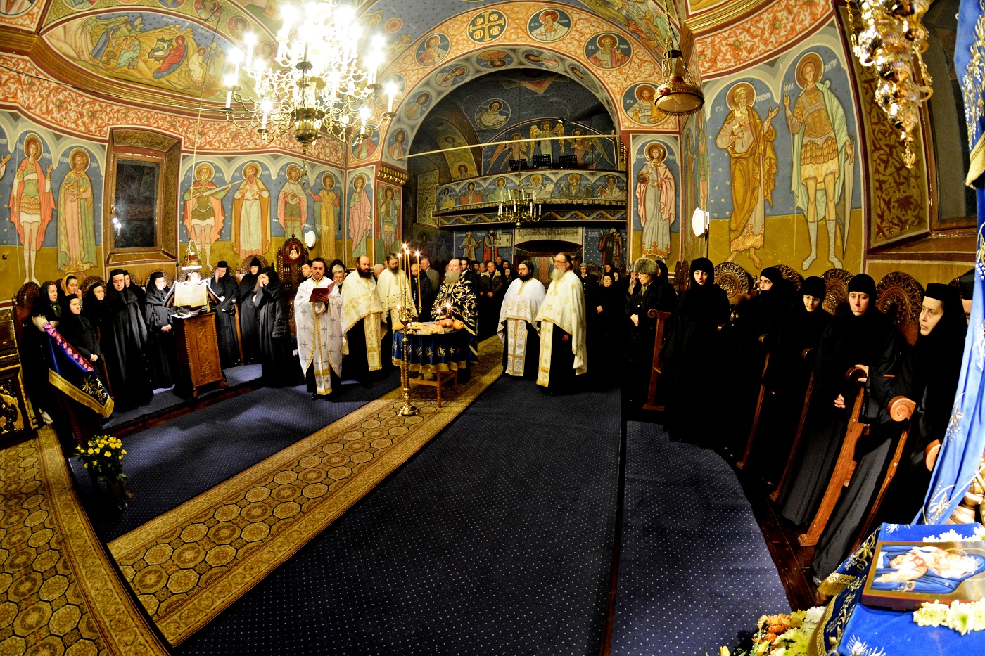 Foto: Constantin Ciofu „Sfinţii Atanasie şi Chiril au apărat şi mărturisit credinţa cea adevărată“