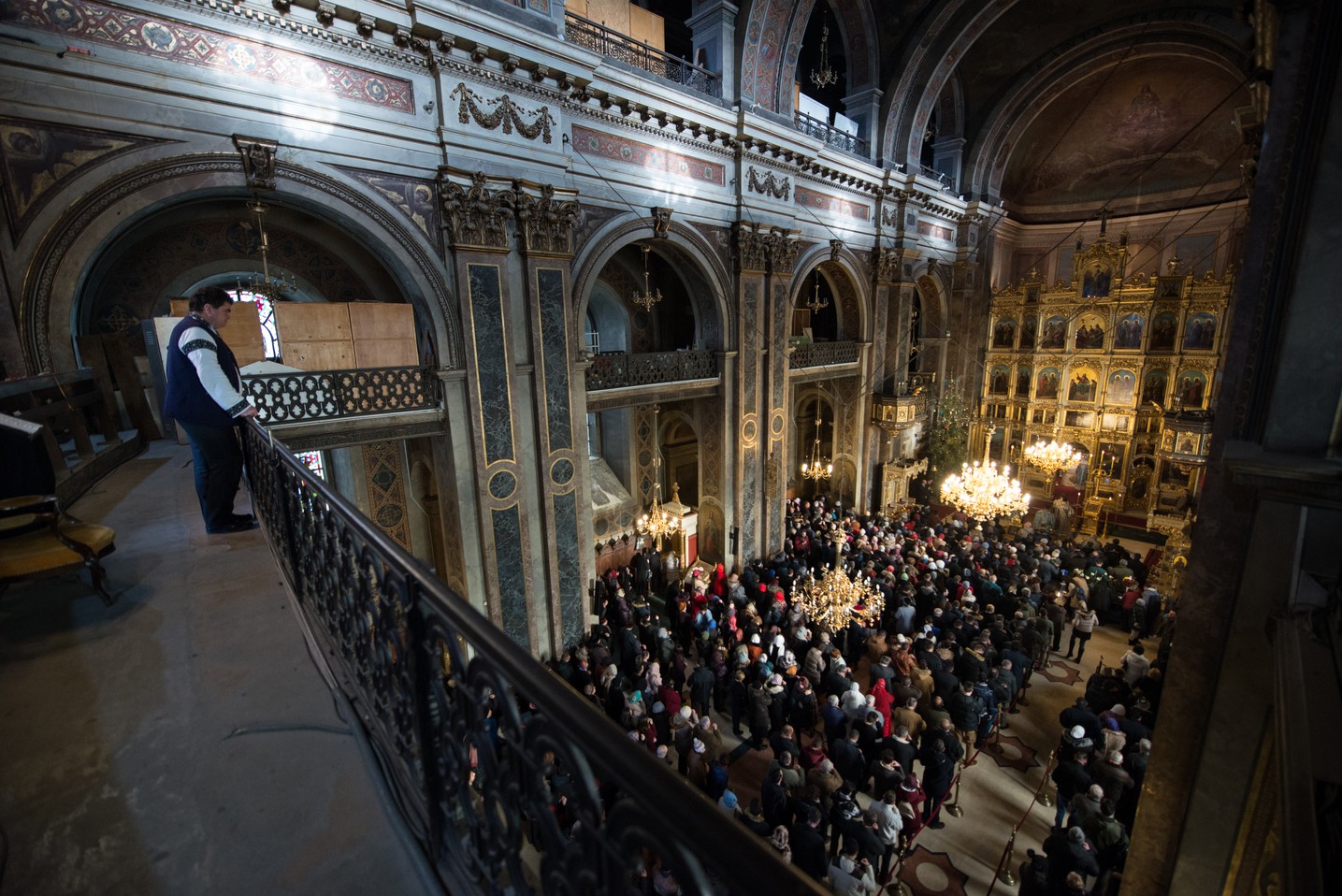 Sfinţirea cea mare a apei la Catedrala Mitropolitană din Iaşi: „Curățește-te, omule, de tot ceea ce ai adunat ca întinăciune și păcat!”