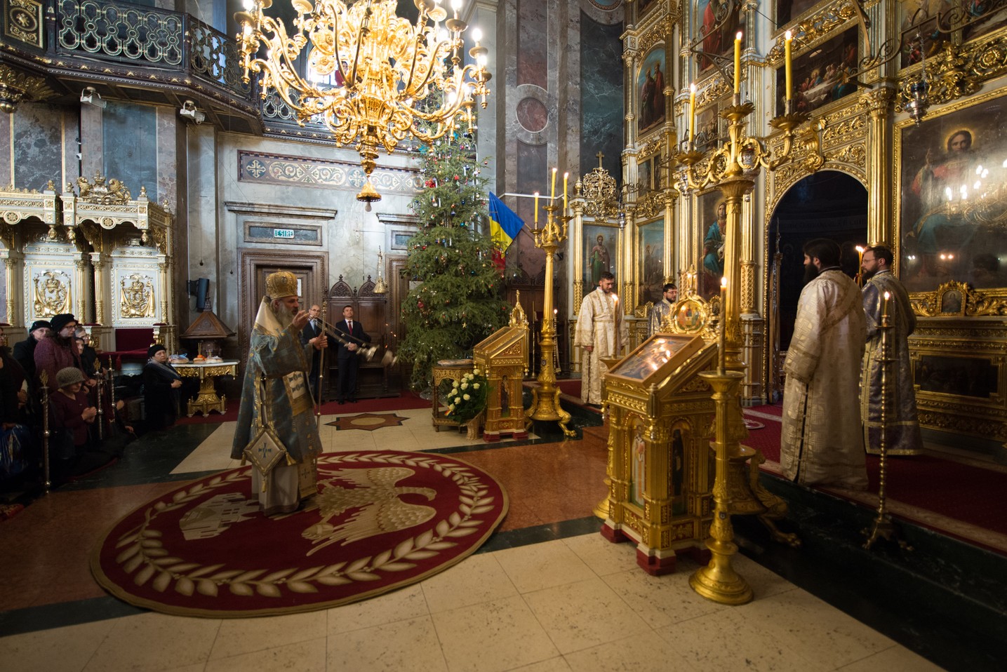 Sfinţirea cea mare a apei la Catedrala Mitropolitană din Iaşi: „Curățește-te, omule, de tot ceea ce ai adunat ca întinăciune și păcat!”