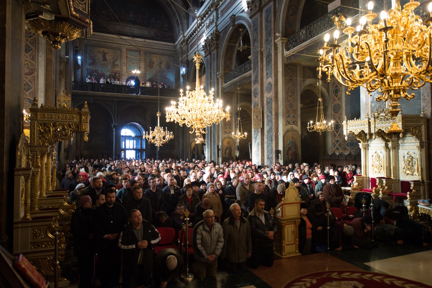 Sfinţirea cea mare a apei la Catedrala Mitropolitană din Iaşi: „Curățește-te, omule, de tot ceea ce ai adunat ca întinăciune și păcat!”