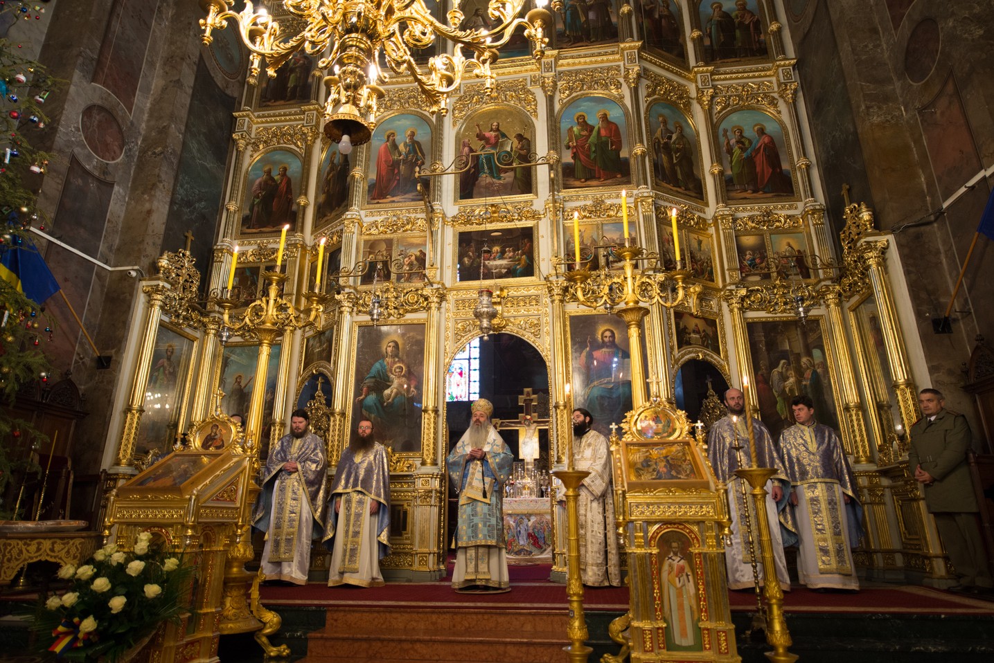 Sfinţirea cea mare a apei la Catedrala Mitropolitană din Iaşi: „Curățește-te, omule, de tot ceea ce ai adunat ca întinăciune și păcat!”