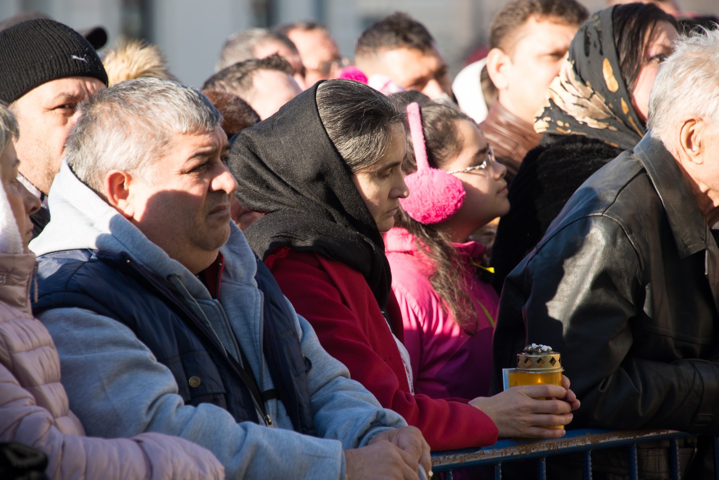 Sfinţirea cea mare a apei la Catedrala Mitropolitană din Iaşi: „Curățește-te, omule, de tot ceea ce ai adunat ca întinăciune și păcat!”
