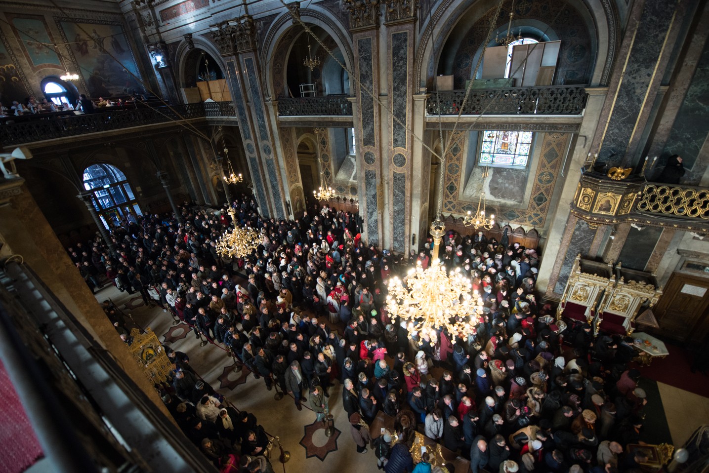 Sfinţirea cea mare a apei la Catedrala Mitropolitană din Iaşi: „Curățește-te, omule, de tot ceea ce ai adunat ca întinăciune și păcat!”