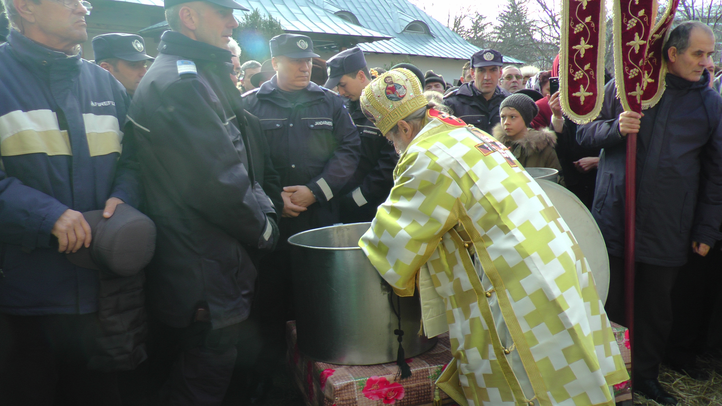Boboteaza la Suceava: „Apropierea lui Dumnezeu de noi este posibilă numai în măsura în care ne pocăim de greșelile noastre”