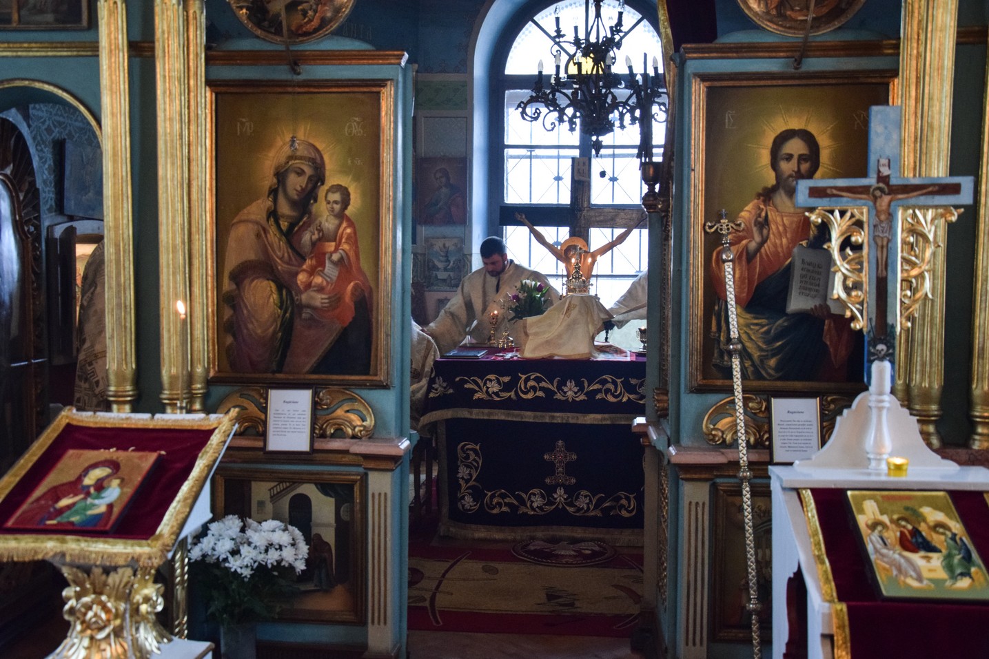 Liturghie săvârșită de IPS Mitropolit Teofan la Secția Pașcanu de la Spitalul Clinic de Pneumoftiziologie din Iaşi