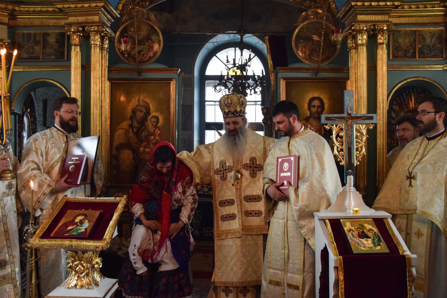 Liturghie săvârșită de IPS Mitropolit Teofan la Secția Pașcanu de la Spitalul Clinic de Pneumoftiziologie din Iaşi