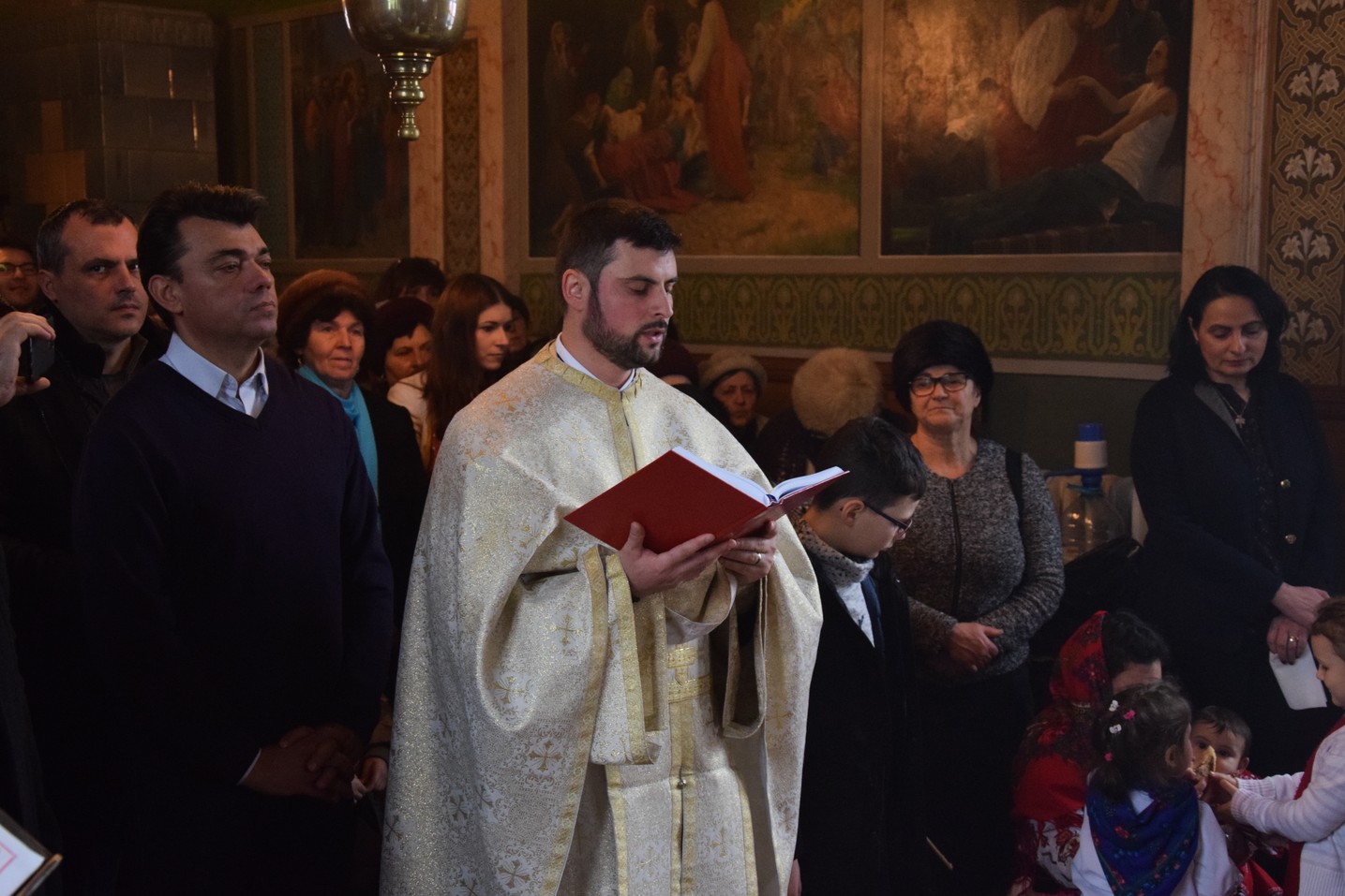 Liturghie săvârșită de IPS Mitropolit Teofan la Secția Pașcanu de la Spitalul Clinic de Pneumoftiziologie din Iaşi