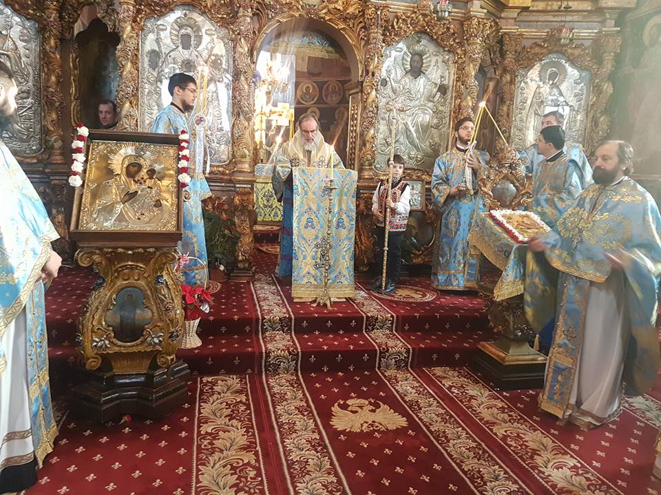 Slujbe arhiereşti în zilele de Crăciun