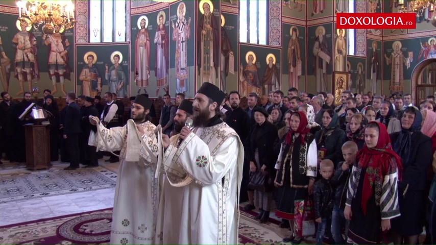 (Video) Slujba de priveghere la sărbătoarea Sfinților Sila, Paisie și Natan, Mănăstirea Sihăstria Putnei, partea I, 15 mai 2017