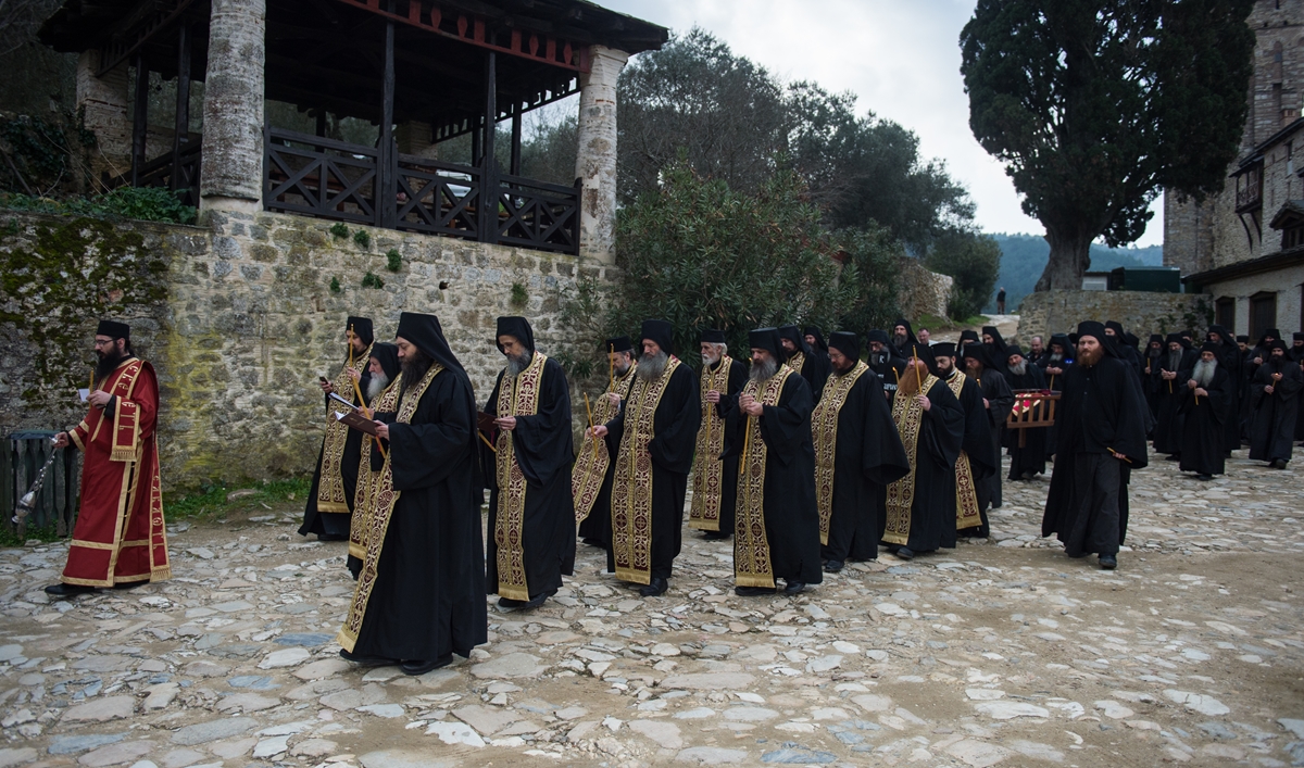 A trecut la Domnul părintele Chiril de la Hilandar, „micul gigant” al Sfântului Munte