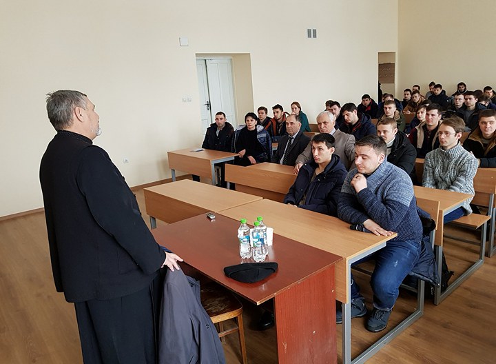 Conferinţă la Chişinău cu titlul „Tinerii creştini în faţa provocărilor secularizante ale lumii de astăzi“