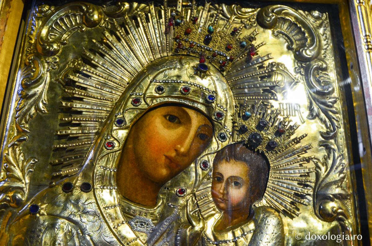 Icoana făcătoare de minuni a Maicii Domnului „Axionița” de la Mănăstirea Durău