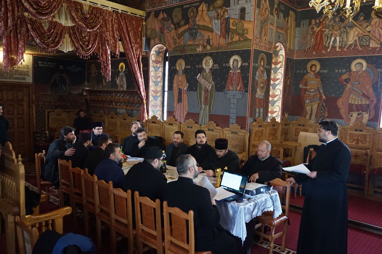 Atelier catehetic de formare a preoţilor în Protopopiatul Dorohoi