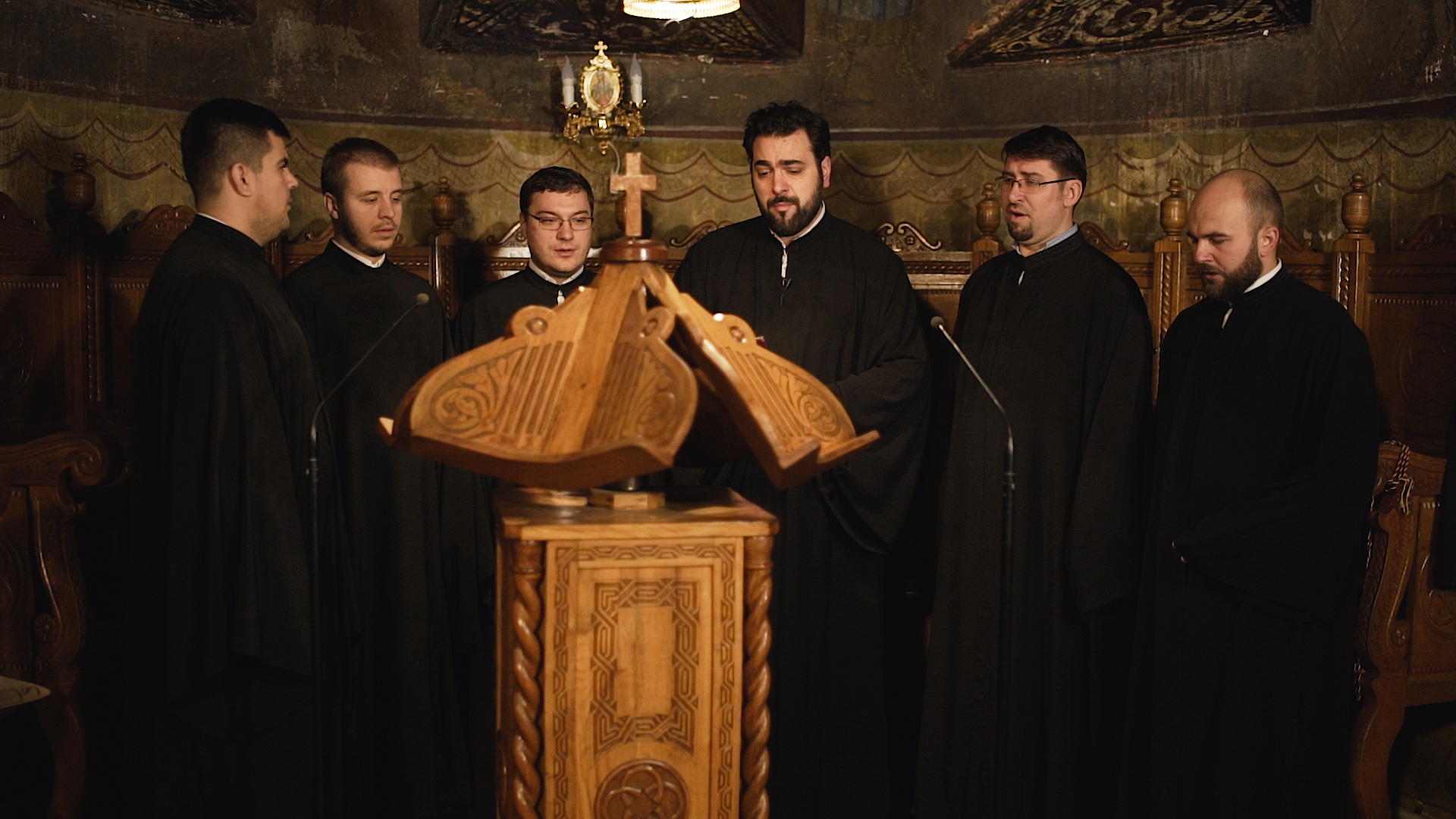 (Video) Irmos la sărbătoarea Întâmpinării Domnului – Corul Byzantion