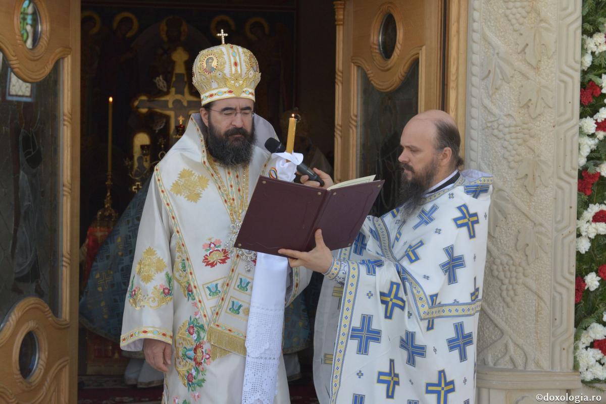 Înaltpreasfinţitul Iosif a împlinit 52 de ani