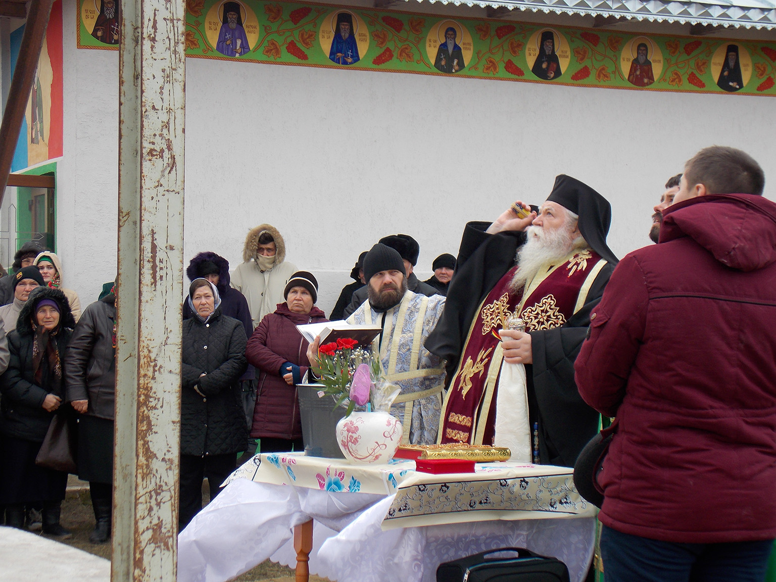 „Clopotul Unirii“ sfinţit de Preasfinţitul Calinic Botoşăneanul