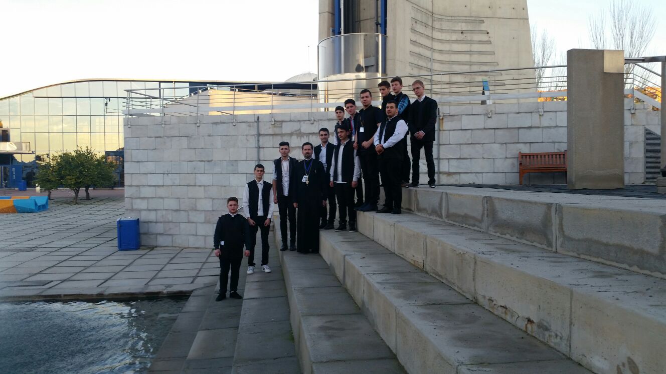 Elevi teologi,  voluntari în domeniul asistenței sociale în Granada- Spania