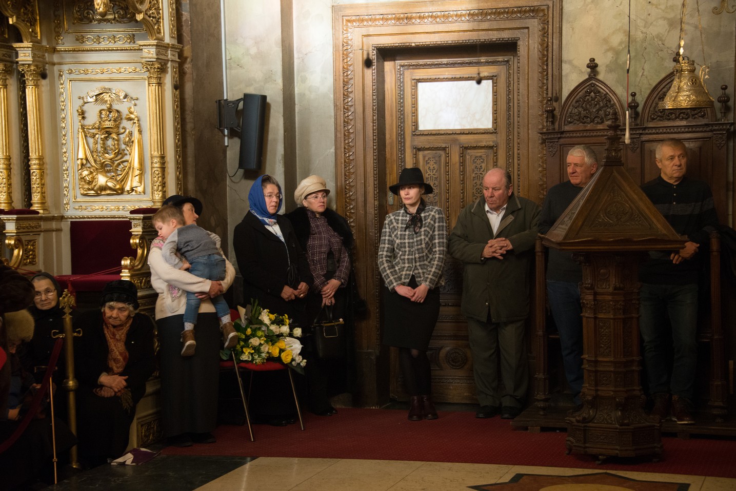 5 ierarhi și zeci de preoți și diaconi, la hramul istoric al Catedralei Mitropolitane din Iași