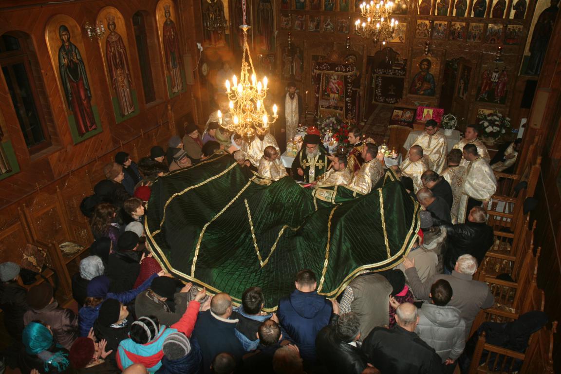 Debutul serilor de rugăciune pe „Meteora Bacăului“