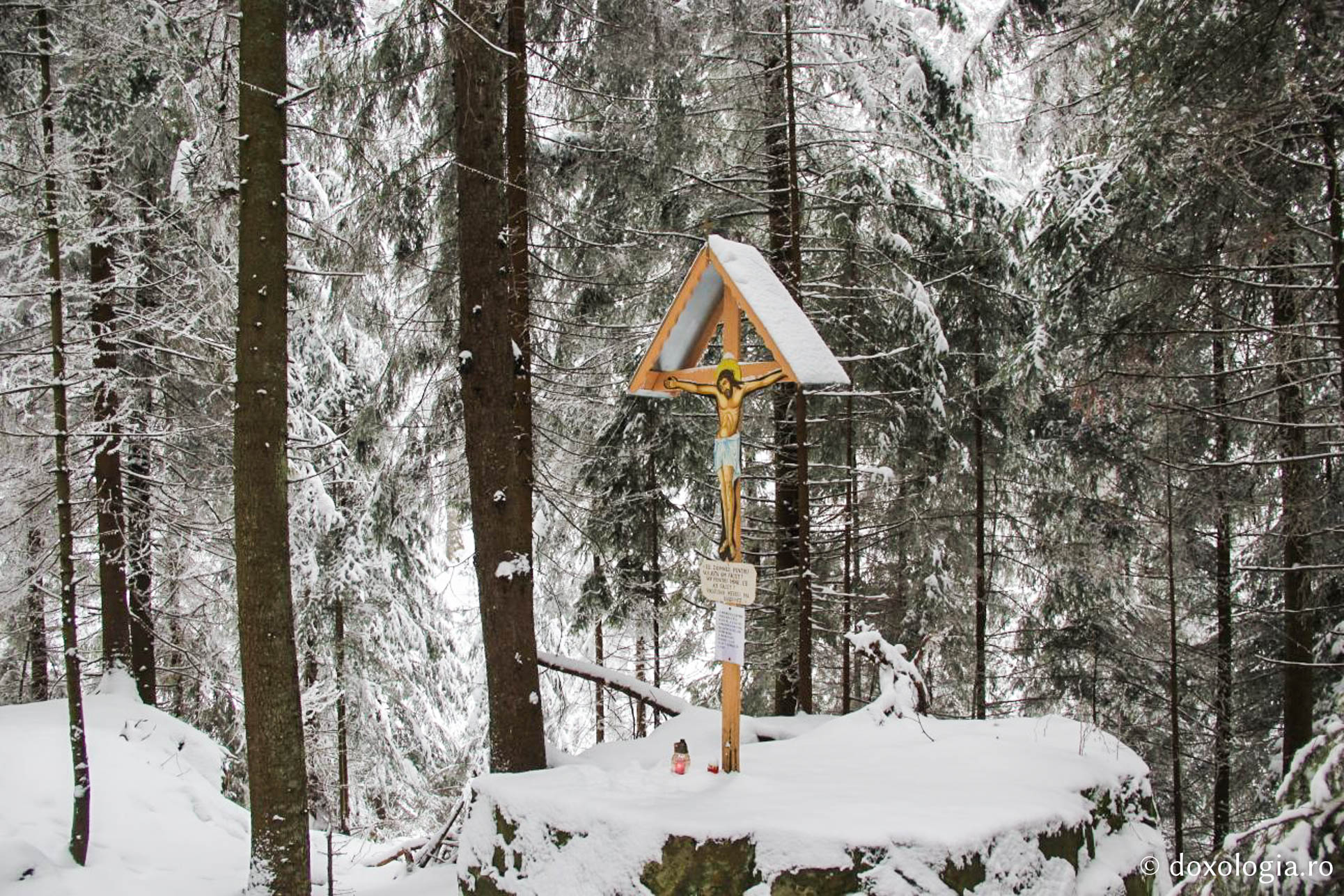 (Foto) Râpa lui Coroi - locul sihaștrilor doritori de liniște, post și rugăciune