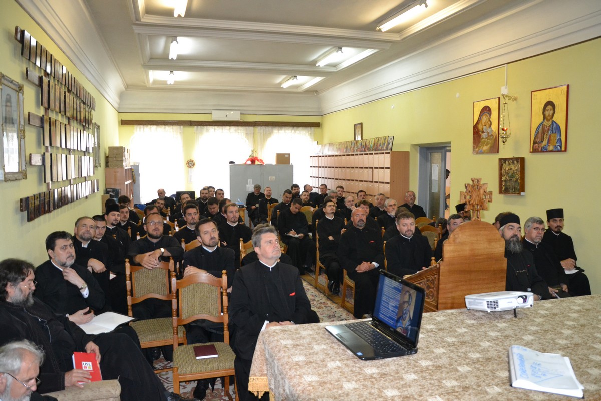 Şedinţa preoţilor Protopopiatului Piatra Neamţ