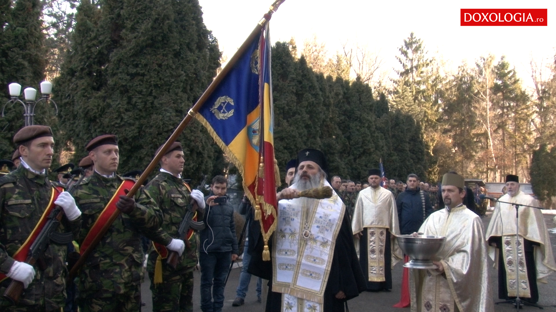 (Video) Drapelul militar al Brigăzii 15 Mecanizate a fost sfințit