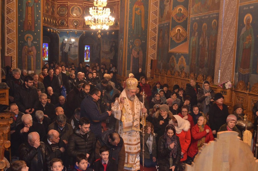 Slujbe arhiereşti în Mitropolia Moldovei şi Bucovinei