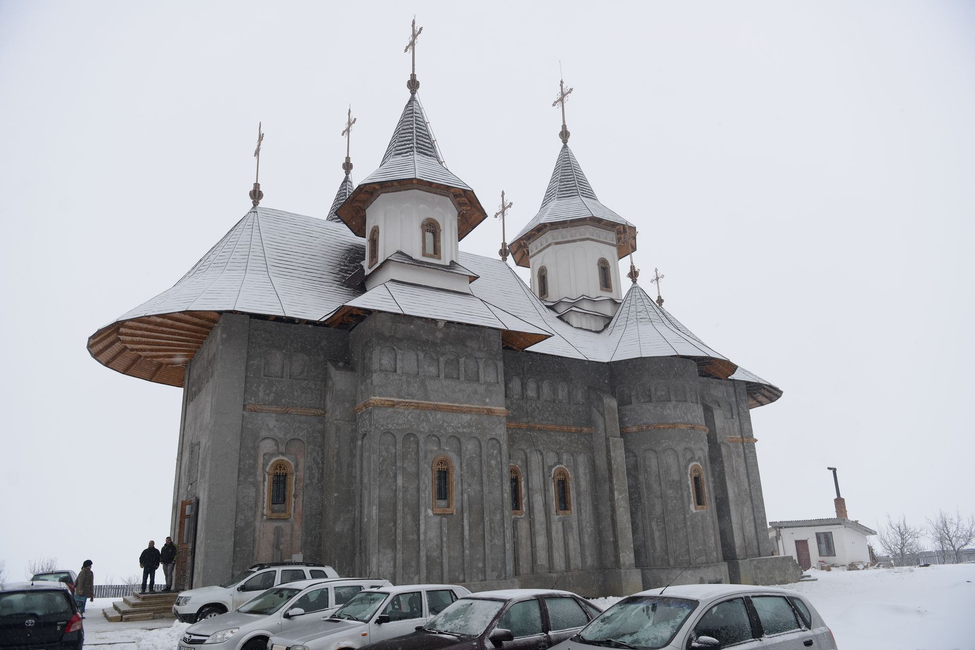 ”Viața creștină și în mod special, vremea Postului, este vreme în care suntem chemați să ne lepădăm de toate lucrurile și vicleniile vrăjmașului”