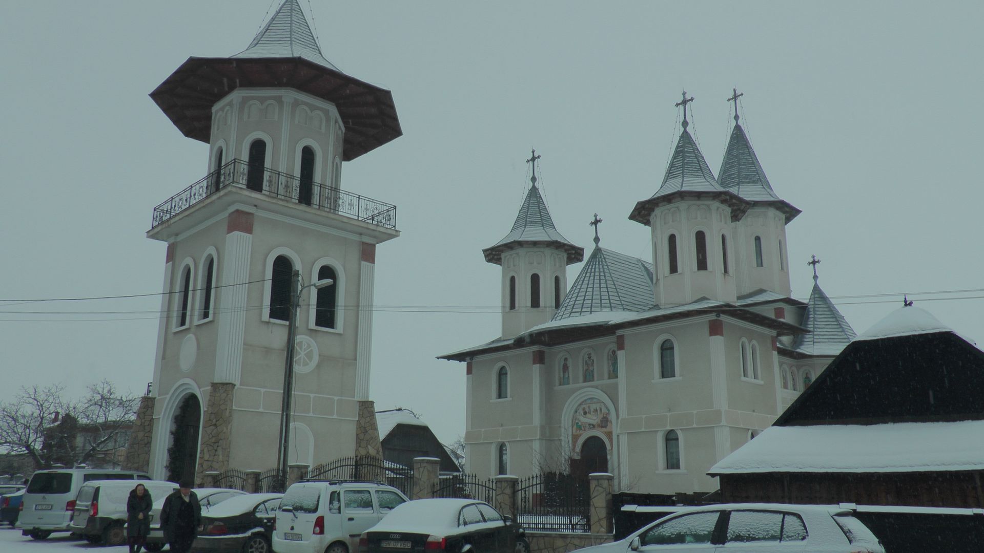 Sfânta Liturghie arhierească în Parohia Cajvana II din județul Suceava Sfânta Liturghie arhierească în Parohia Cajvana II din județul Suceava