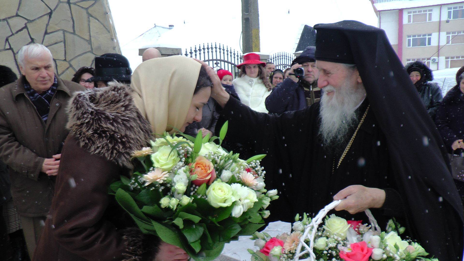 Sfânta Liturghie arhierească în Parohia Cajvana II din județul Suceava