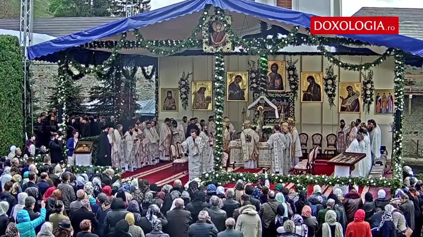(Video) Sfânta Liturghie la Mănăstirea Putna, în ziua de prăznuire a Sfântului Mitropolit Iacob Putneanul