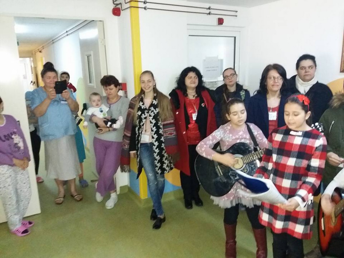 Flori în dar, cu prilejul zilei de 8 martie