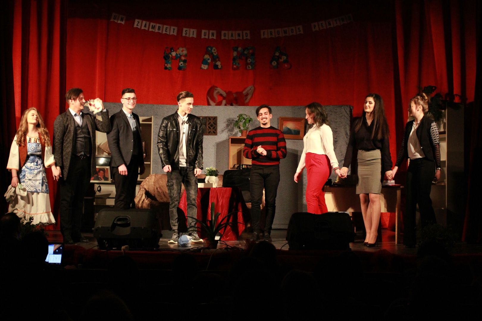 Spectacol organizat de elevii Seminarului Teologic Dorohoi