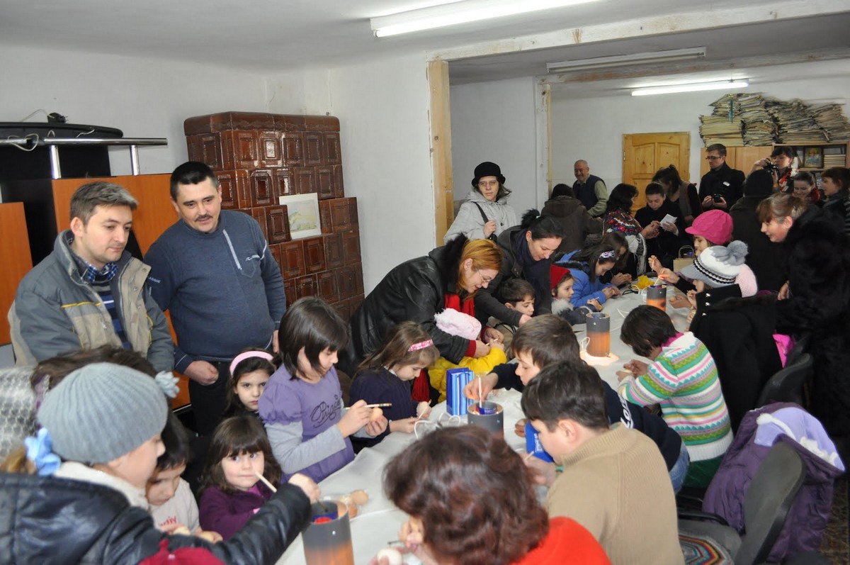 Curs de ouă încondeiate la Biserica Toma Cozma din Iaşi