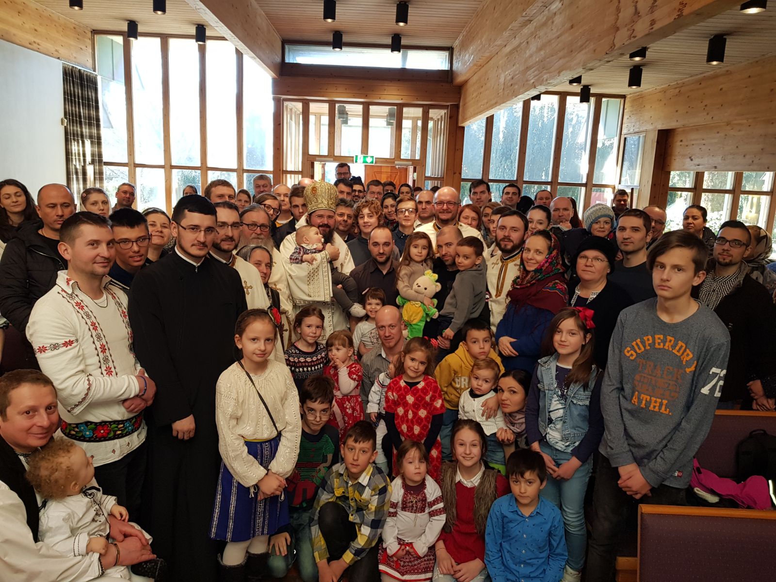 Preasfințitul Macarie: „Când ne aflăm pe scara nevoințelor nu trebuie să ne uităm în jos sau să întârziem prea mult la mijloc, fiindcă ne cuprinde confuzia sau amețeala” Preasfințitul Macarie: „Când ne aflăm pe scara nevoințelor nu trebuie să ne uităm în jos sau să întârziem prea mult la mijloc, fiindcă ne cuprinde confuzia sau amețeala”