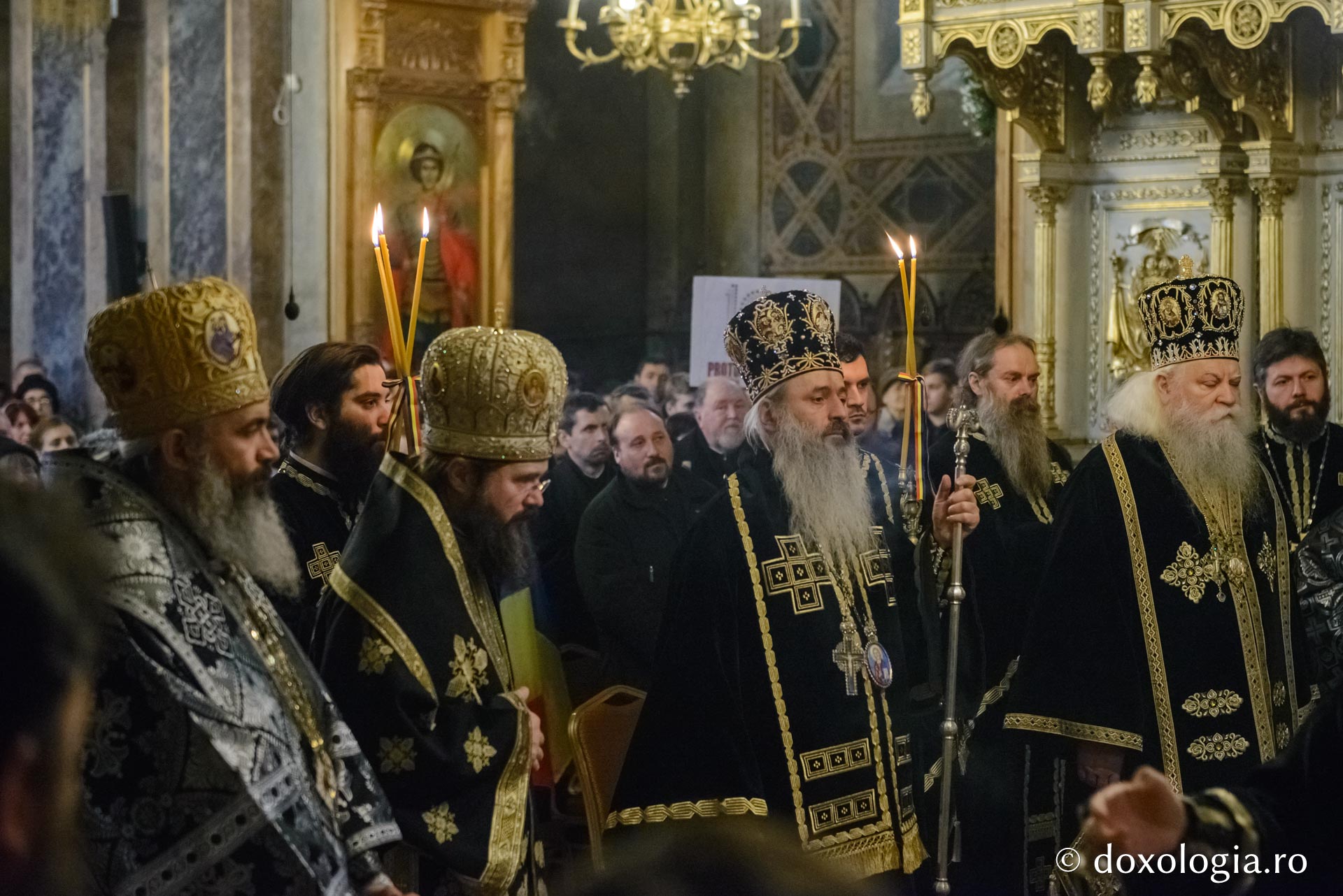 Slujbe de pomenire și evenimente culturale în Arhiepiscopia Iașilor, cu prilejul împlinirii a 100 de ani de la Unirea Basarabiei cu România