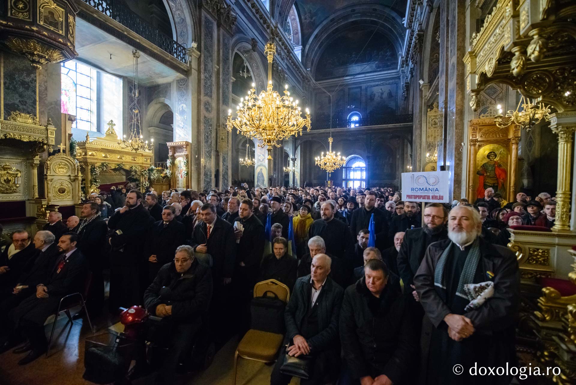 Slujbe de pomenire și evenimente culturale în Arhiepiscopia Iașilor, cu prilejul împlinirii a 100 de ani de la Unirea Basarabiei cu România