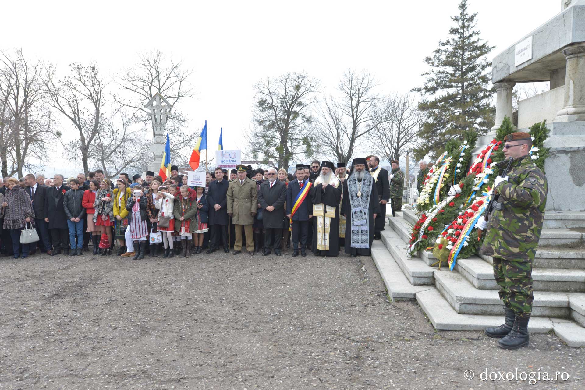 Slujbe de pomenire și evenimente culturale în Arhiepiscopia Iașilor, cu prilejul împlinirii a 100 de ani de la Unirea Basarabiei cu România
