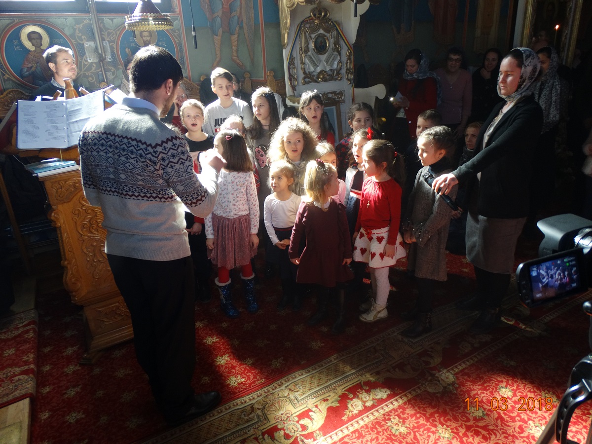 Program cultural dedicat mamei, la Botoşani