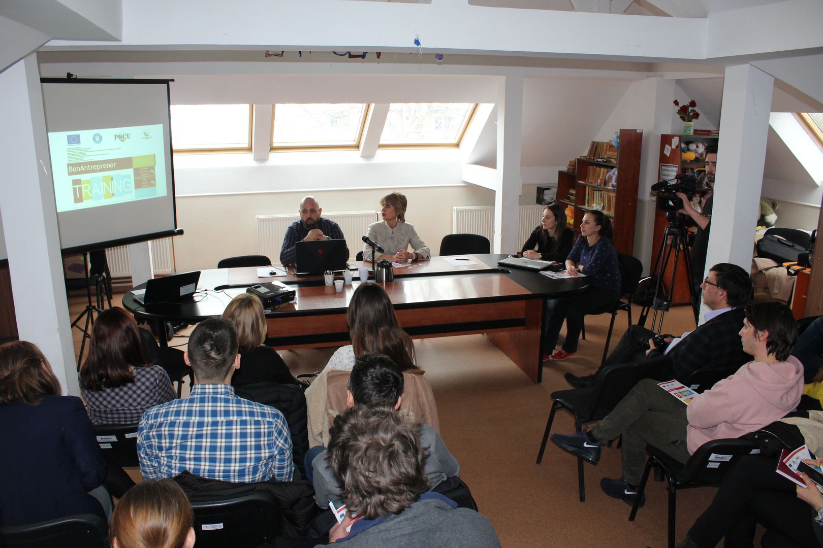 Lansarea proiectului „BonAntreprenor” la Fundaţia „Solidaritate şi Speranţă” din Iaşi