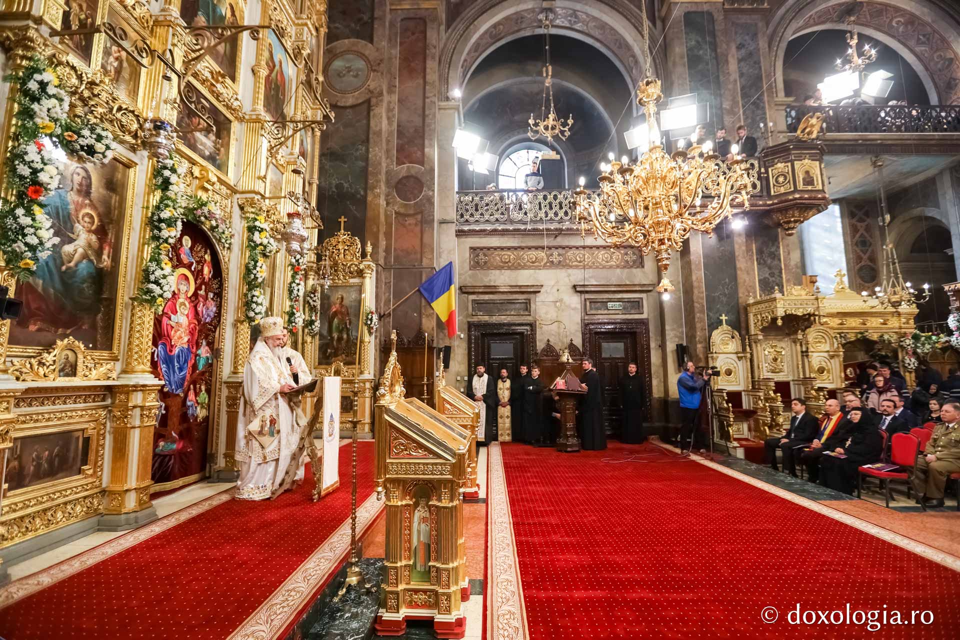 „Evanghelia nu desparte niciodată suferința Crucii de biruința lui Hristos prin Înviere”