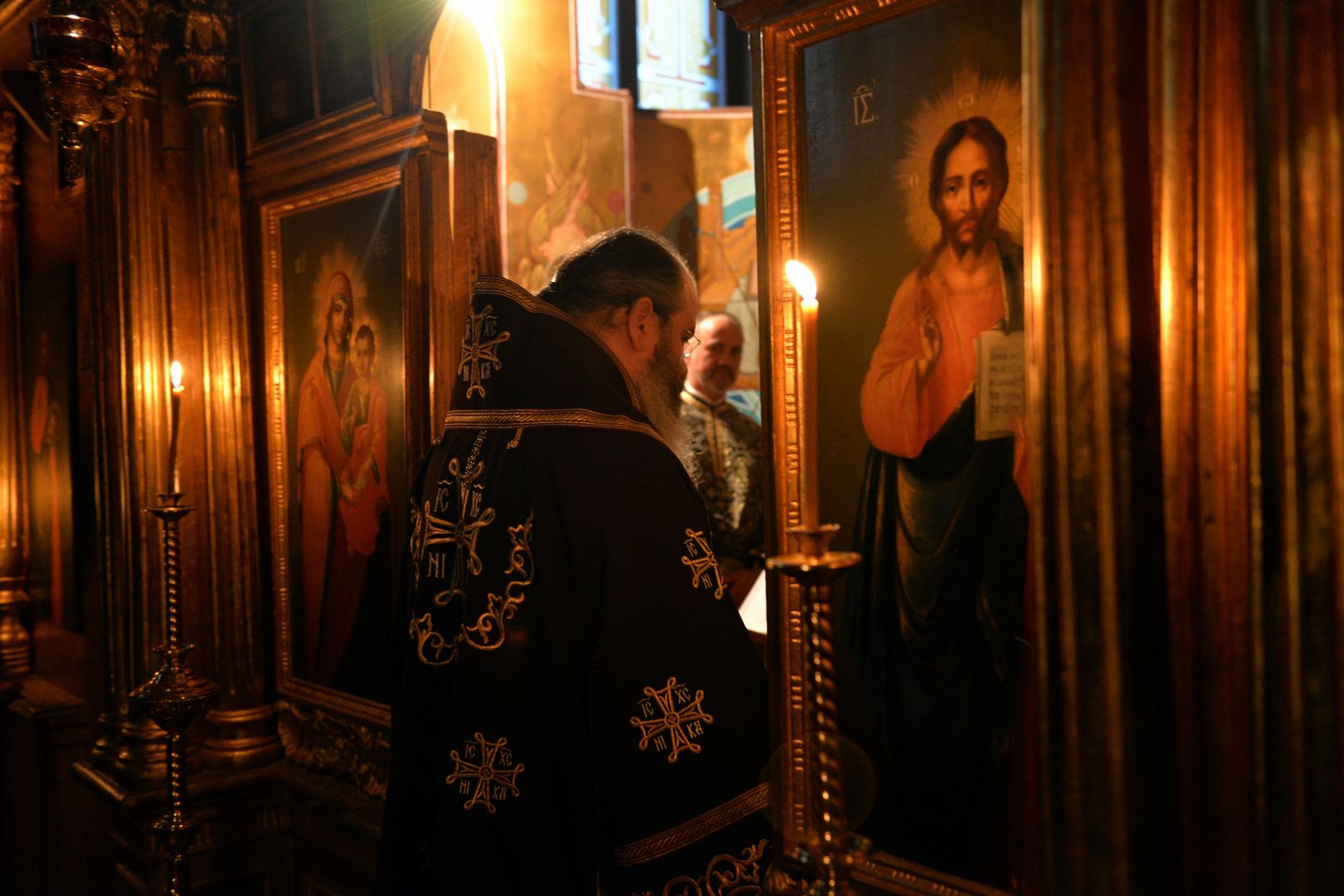 PS Ignatie a slujit la paraclisul Facultăţii de Teologie din Iaşi