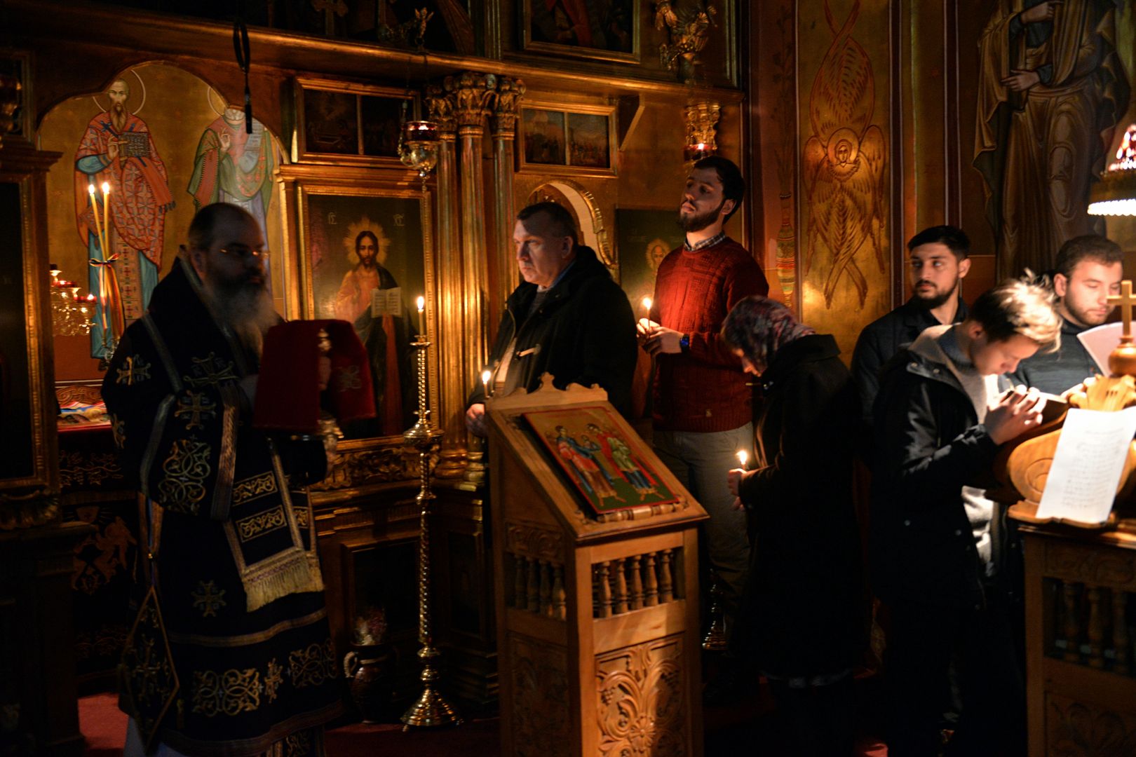 PS Ignatie a slujit la paraclisul Facultăţii de Teologie din Iaşi