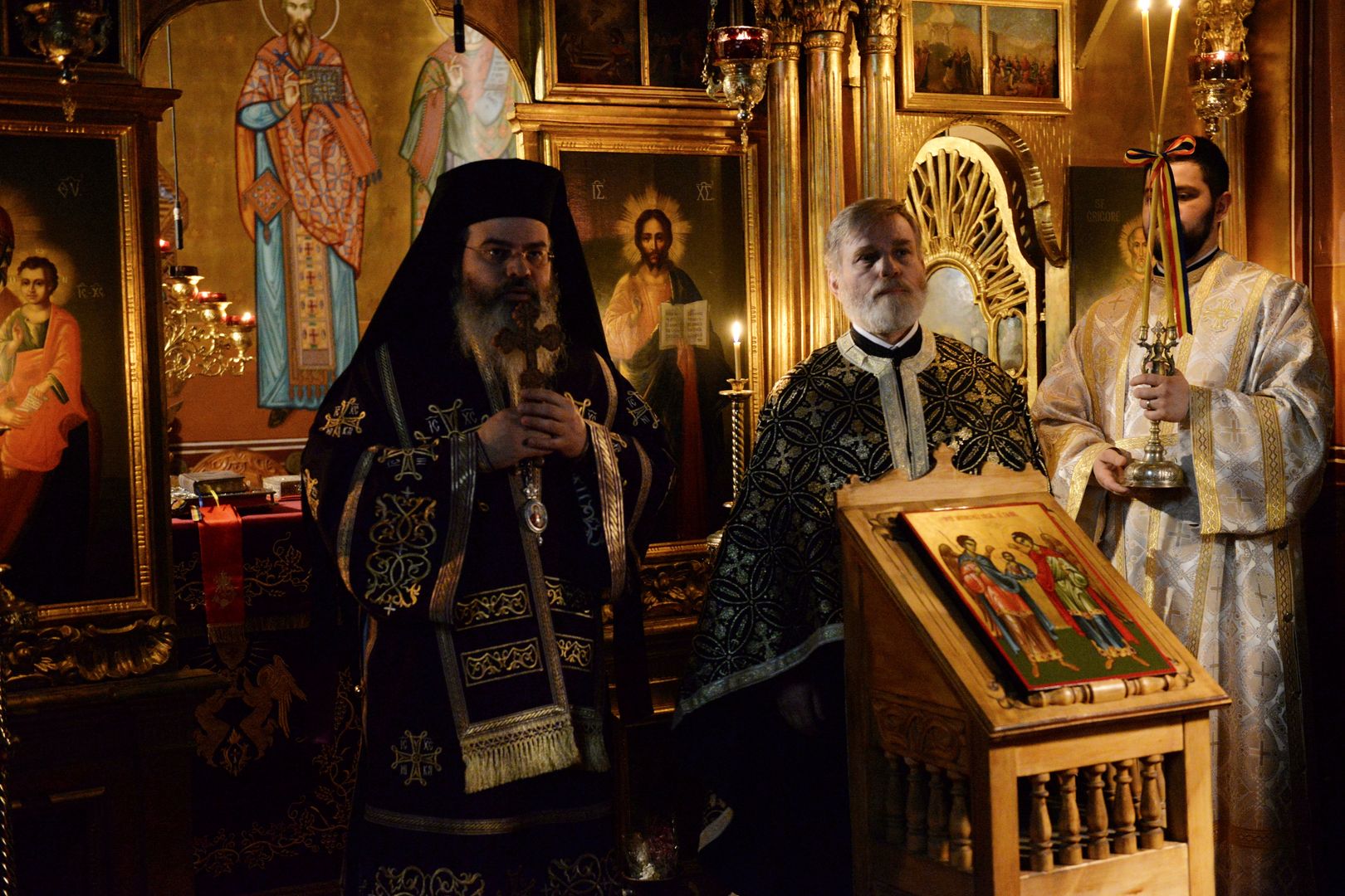 PS Ignatie a slujit la paraclisul Facultăţii de Teologie din Iaşi