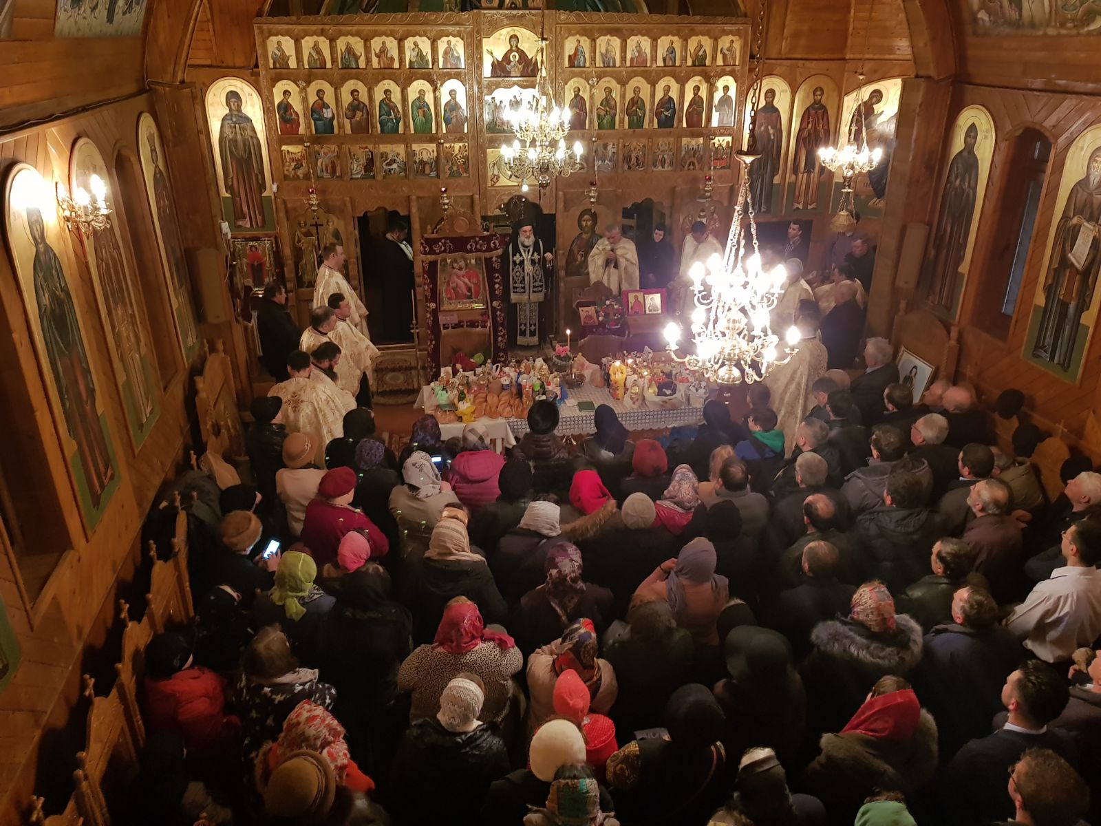 Taina Sfântului Maslu la Metocul Valea Budului