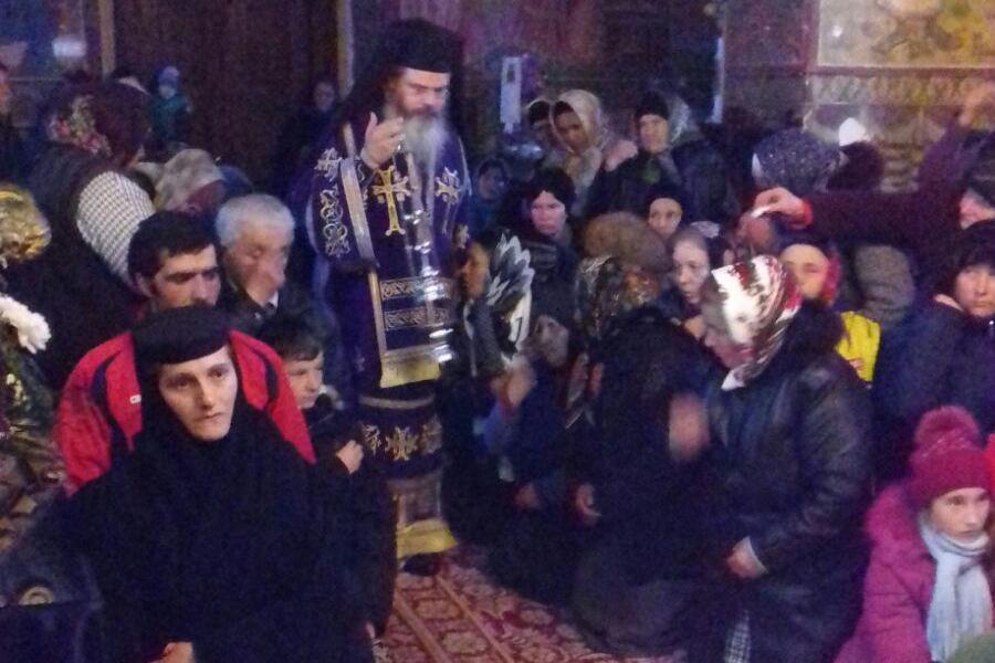 Liturghie arhierească la Mănăstirea Fâstâci din judeţul Vaslui