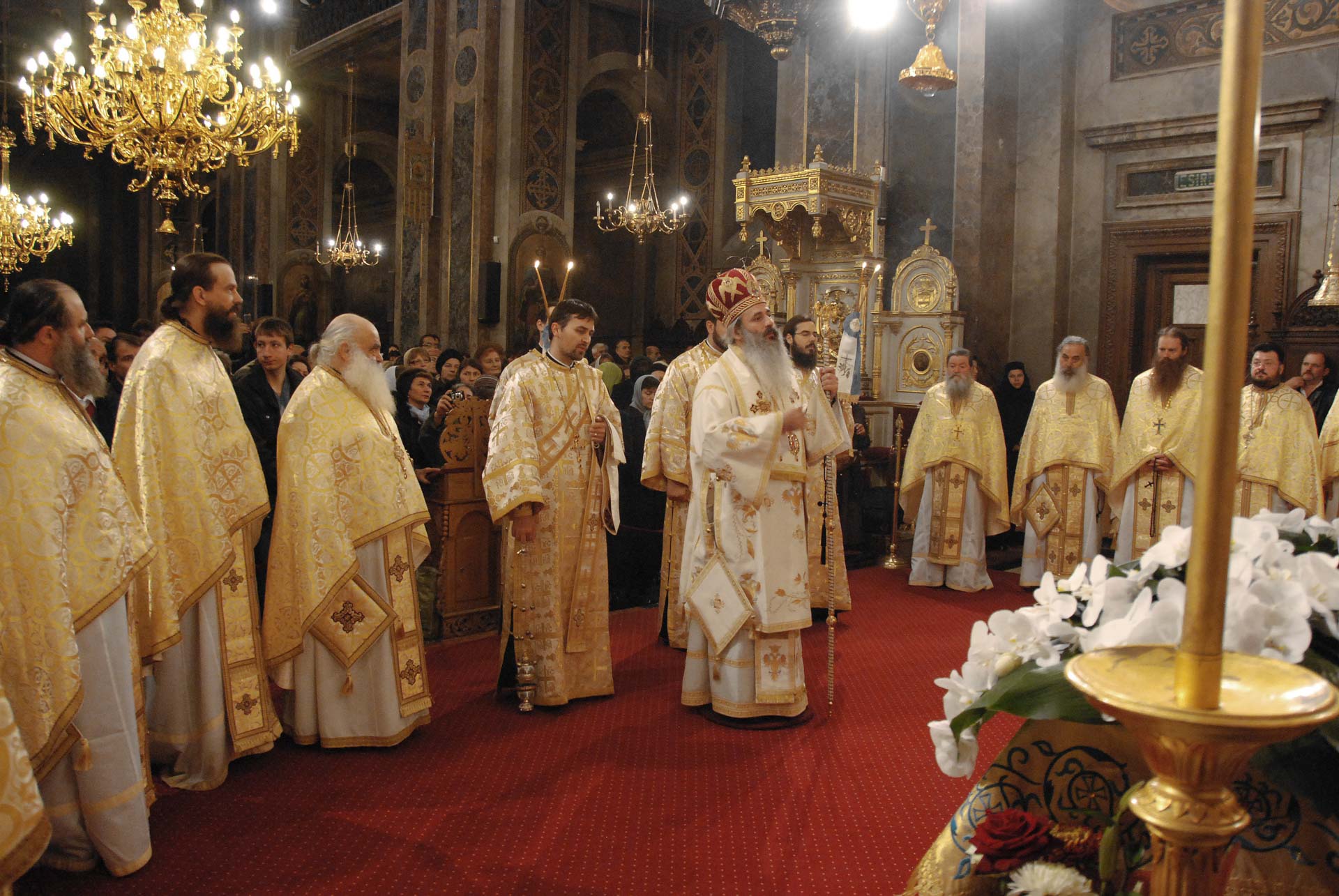 Liturghie arhierească la catedrala mitropolitană din Iași Liturghie arhierească la catedrala mitropolitană din Iași