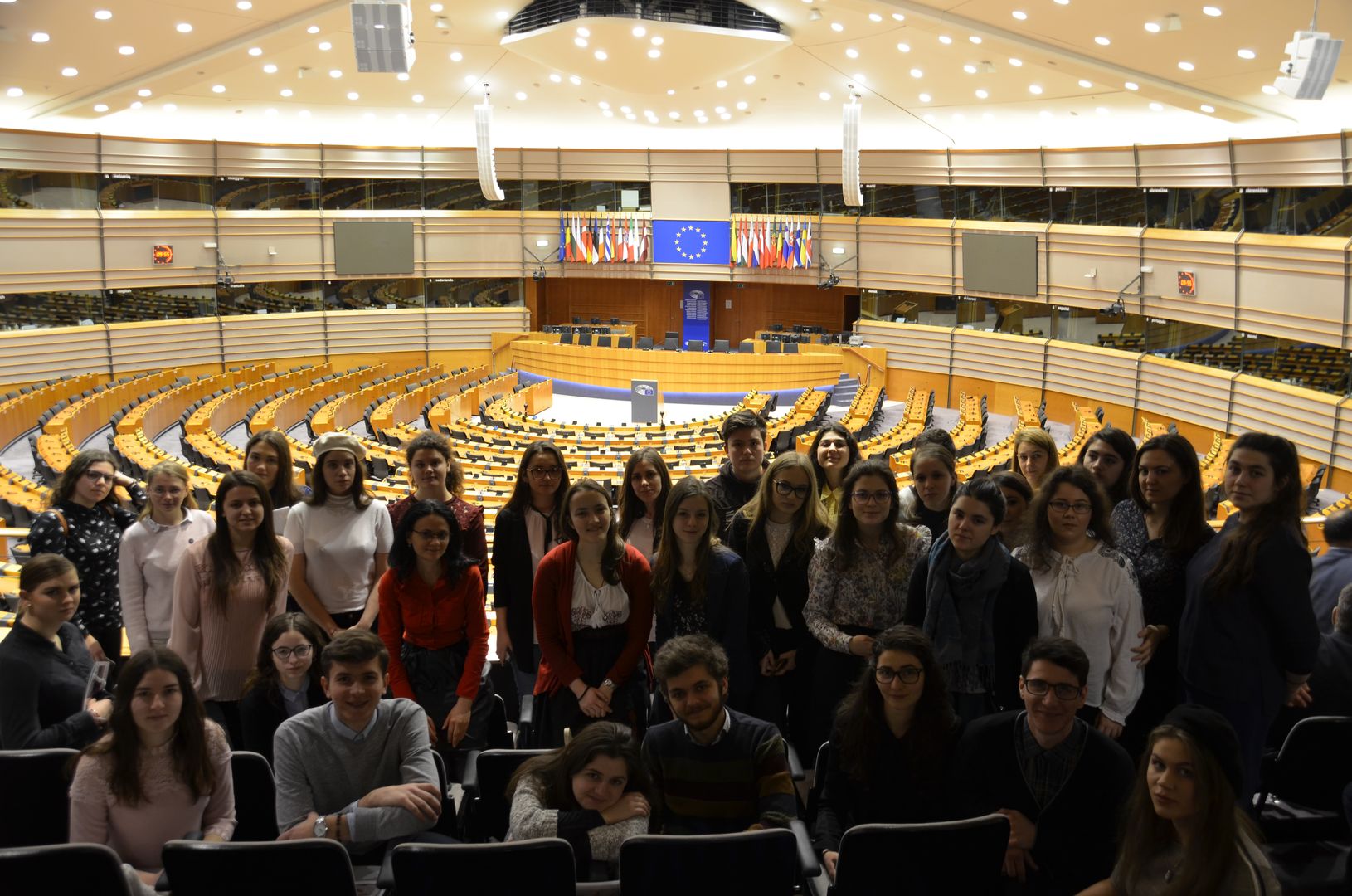 Vizită de studiu la Bruxelles a tinerilor din ASCOR şi ATOR